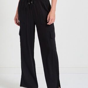 Ricki’s Linen Cargo Pant in Black